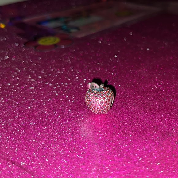 Snow White's Apple Pandora Charm Sterling Silver - Picture 1 of 6